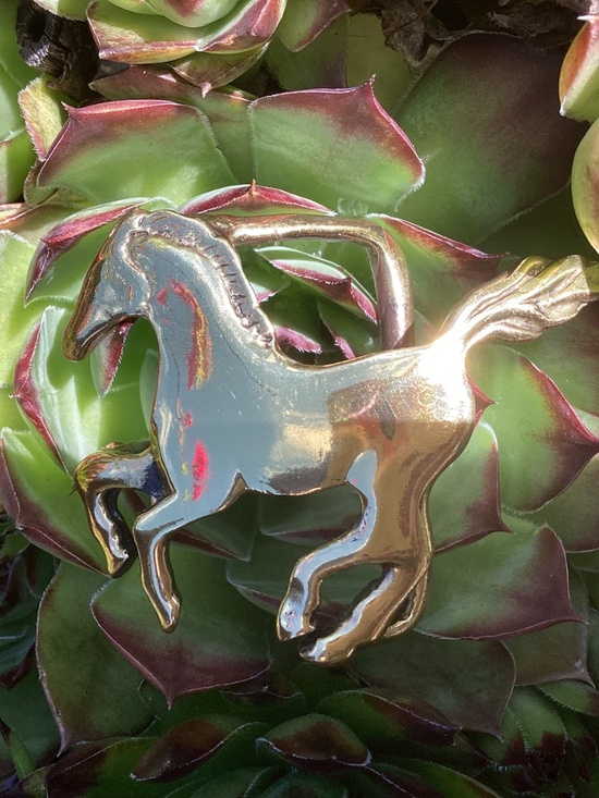 Vintage Petite Running Horse Designed Brass Belt Buckle?